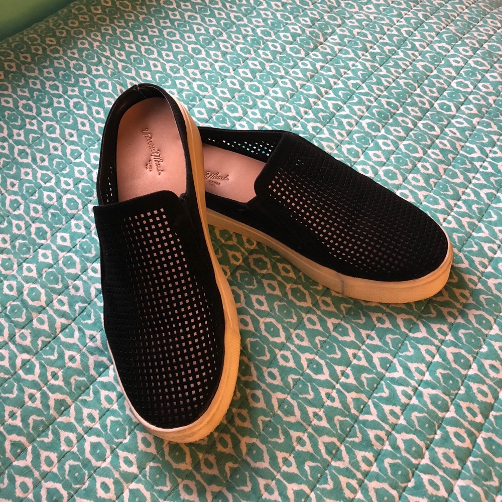 🍁🍂FALL SALE🍎🏈 Black slides from target